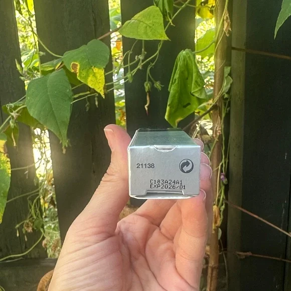 NWT. PCA Skin Vitamin B3 Eye Brightening Cream - Picture 6 of 6